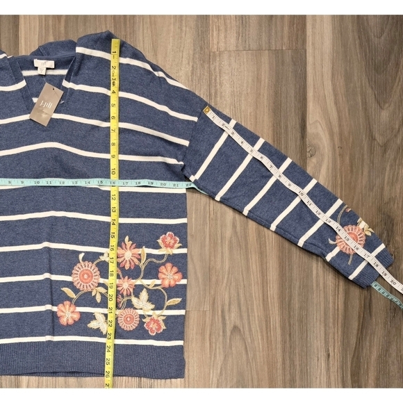 NWT J Jill Striped Floral Embroidered Hooded Pullover Sweater Size Medium - Picture 2 of 8